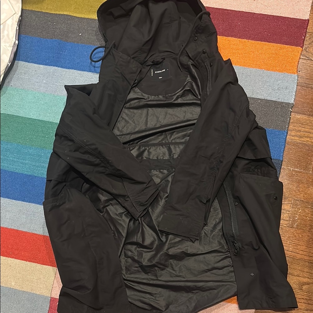 Black Everlane Zip-Up Raincoat w Drawstring and Pockets!